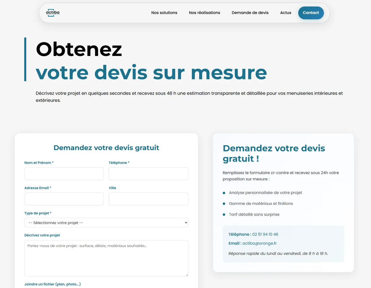 Page « Obtenez votre devis sur mesure » du site ACTIBA Menuiseries : formulaire de demande de devis à gauche, coordonnées et délai de réponse à droite